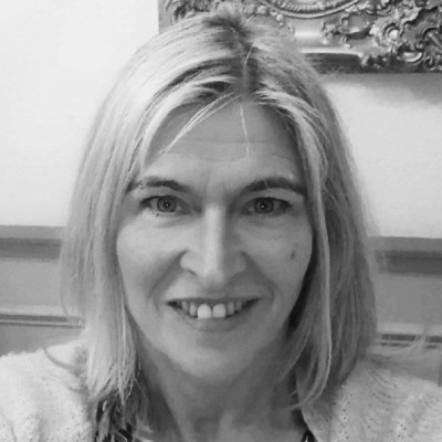 Dr Deborah Brown